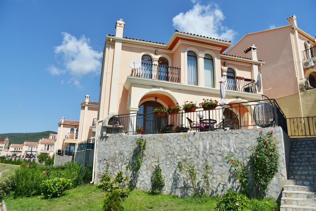 Elenite Villa Romana Exterior photo